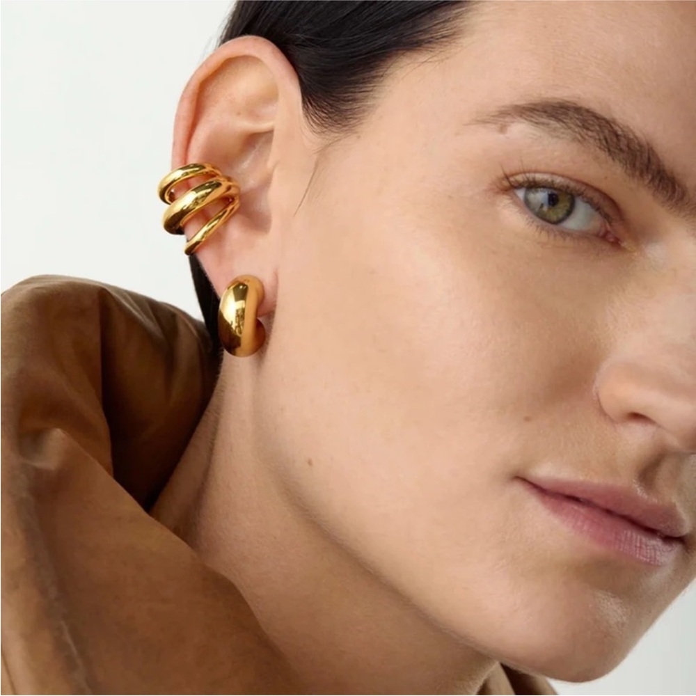 NEW 🎉 18K Gold Plated Triple Ear Clip Earrings